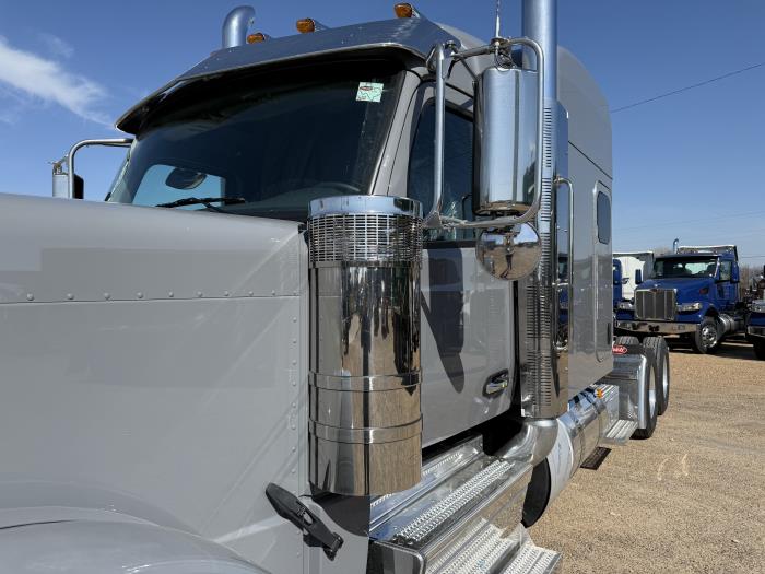 2026 Peterbilt 589-13