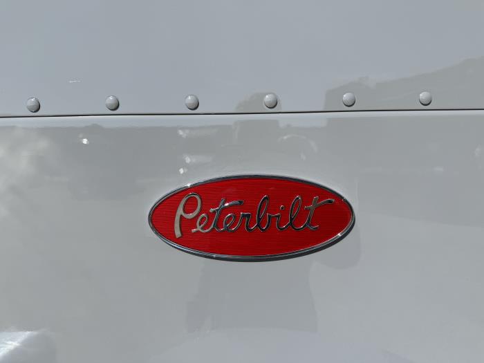 2026 Peterbilt 589-15