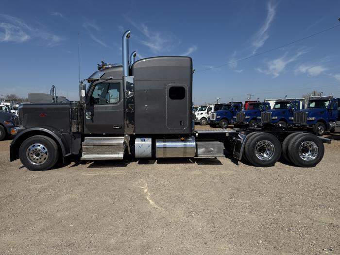 2026 Peterbilt 589-4