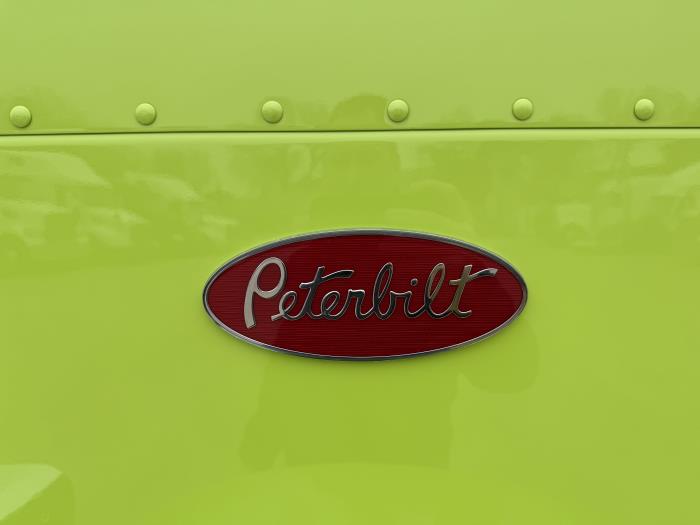 2026 Peterbilt 589-16