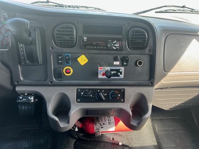 2020 Freightliner Business Class M2 106-11