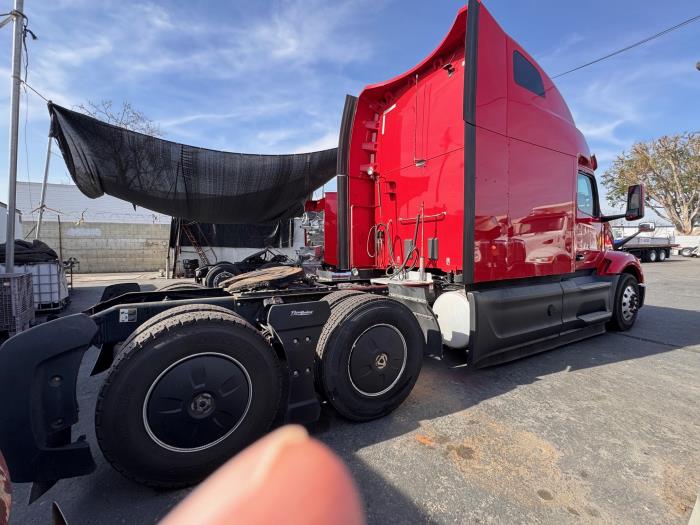 2023 Peterbilt 579-4