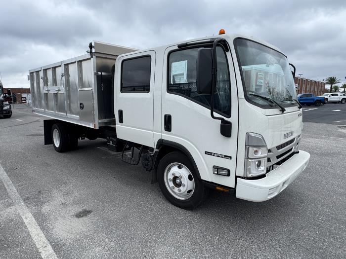 2025 Isuzu NPR-HD-6