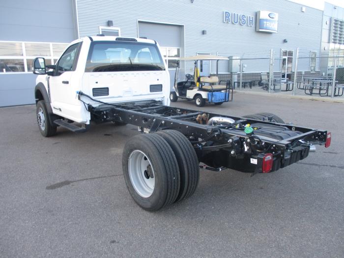 2024 Ford F-600-3