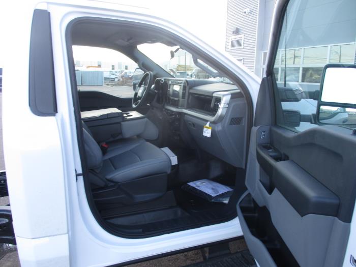 2024 Ford F-600-7