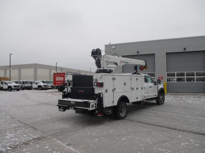 2024 Ford F-550-7