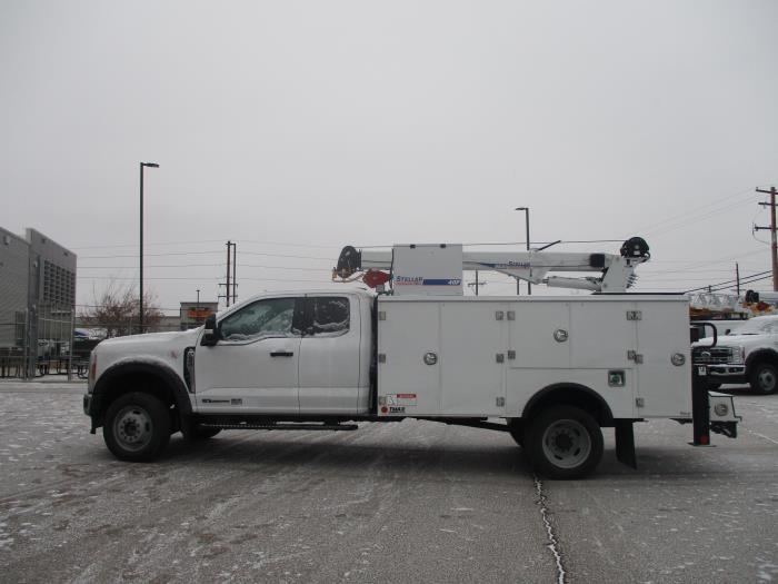 2024 Ford F-550-12