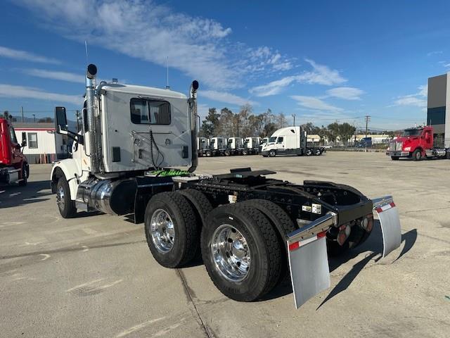 2021 Peterbilt 567-10