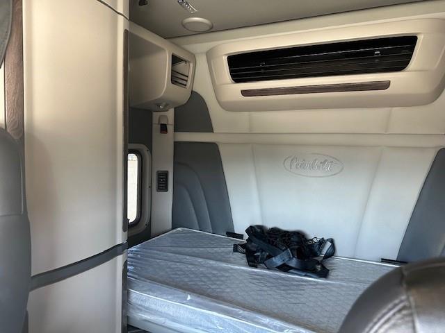 2024 Peterbilt 579-5