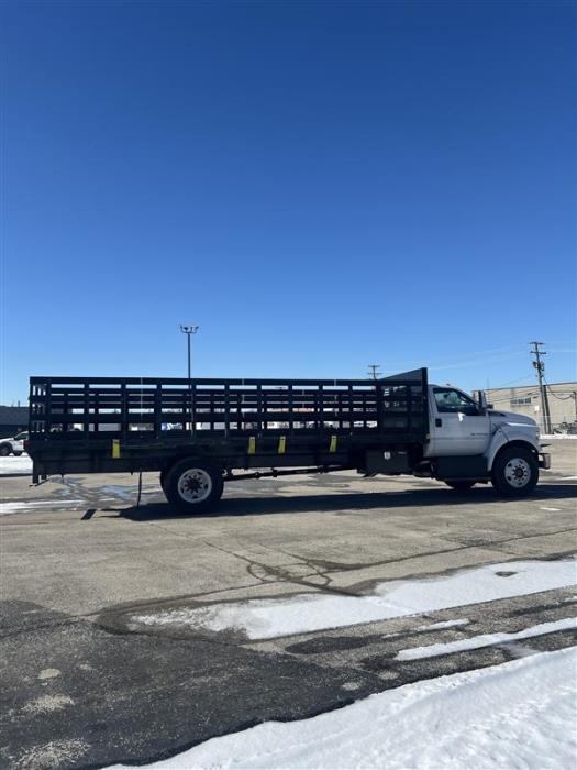 2025 Ford F-750-7