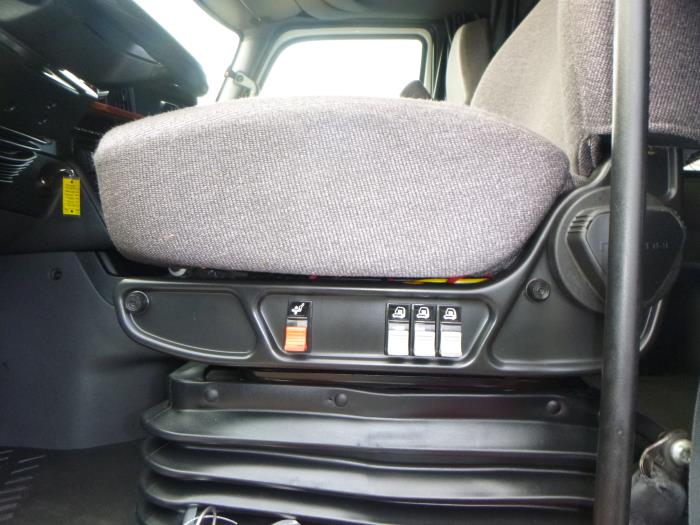 2020 International LT625-17