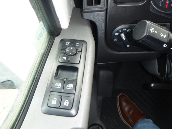 2020 International LT625-35