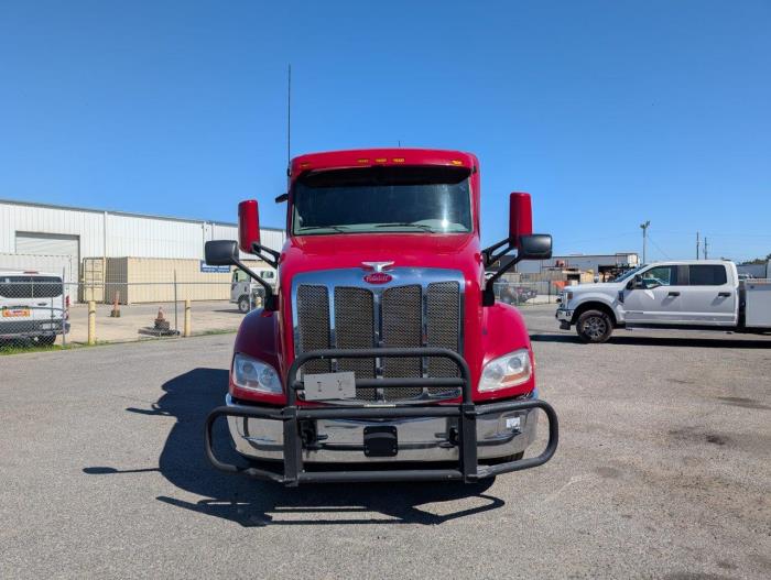 2022 Peterbilt 579-2