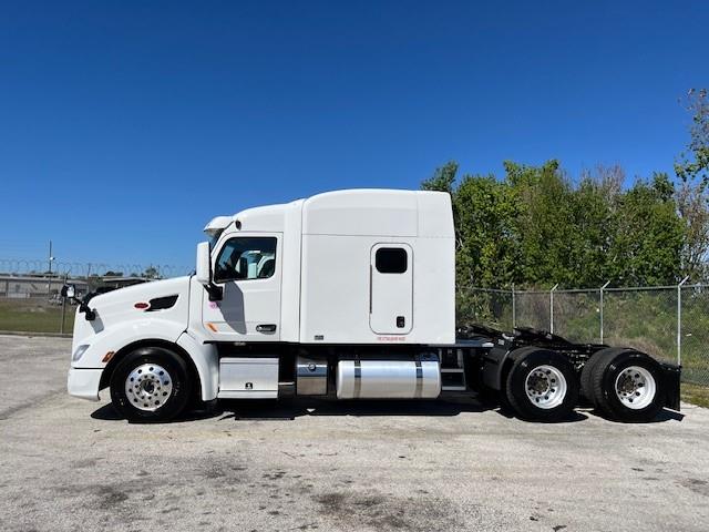 2021 Peterbilt 579-2
