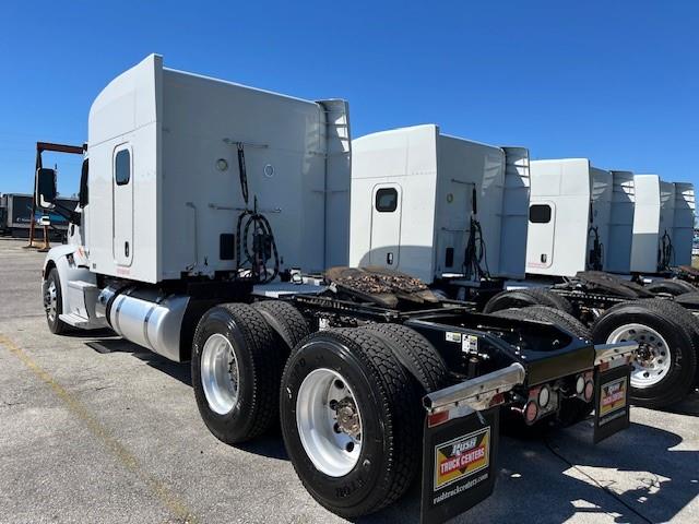 2021 Peterbilt 579-3