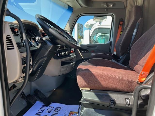 2021 Peterbilt 579-8