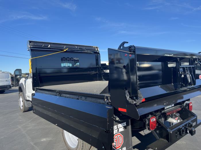 2024 Ford F-550-7