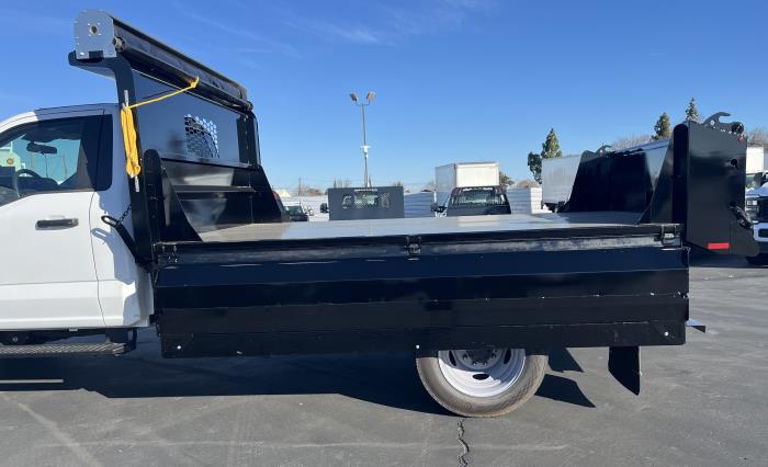 2024 Ford F-550-8