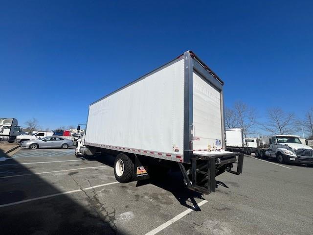 2019 International 4300-8