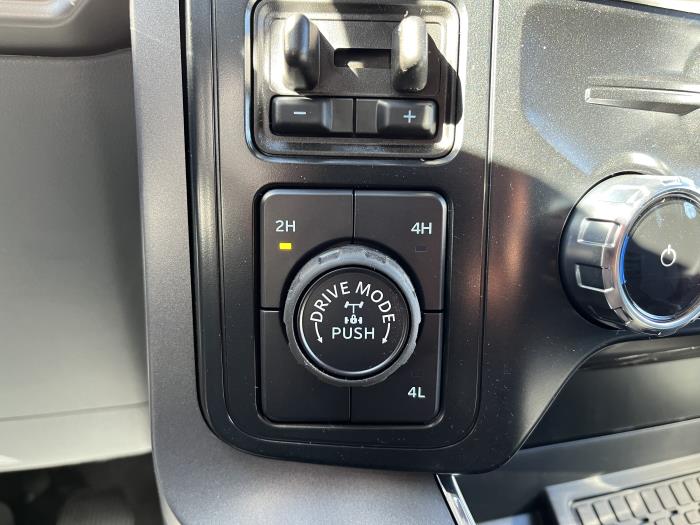 2025 Ford F-150-12