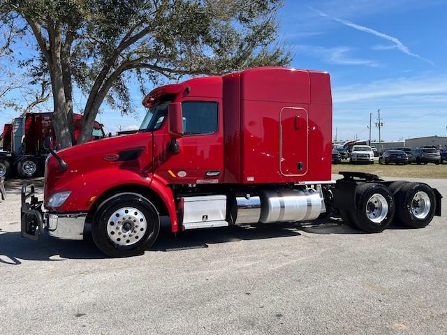 2022 Peterbilt 579-2