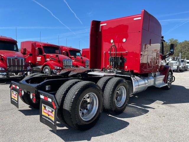 2022 Peterbilt 579-6