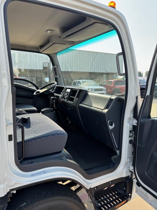 2024 Isuzu NPR-HD-16