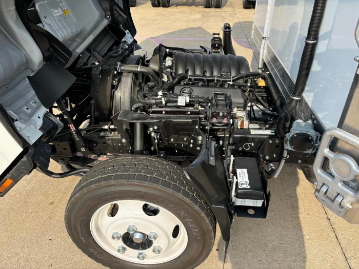 2024 Isuzu NPR-HD-17