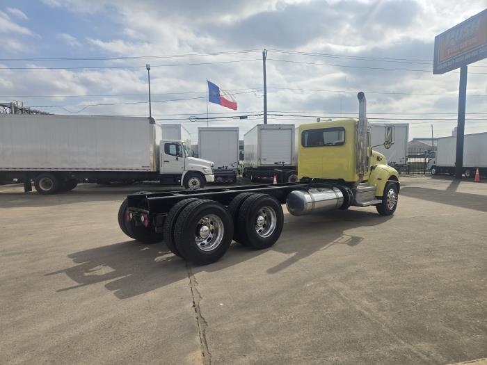 2020 Peterbilt 348-6