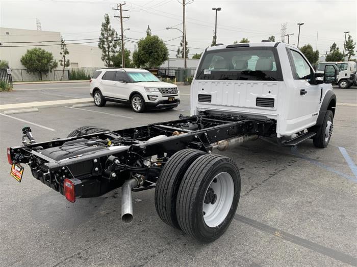 2025 Ford F-550-4