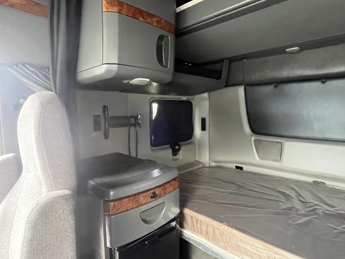 2020 International LT625-12