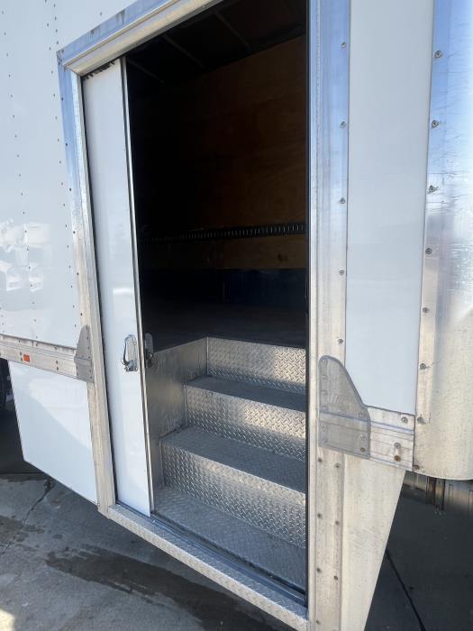 2020 Freightliner Business Class M2 106-6