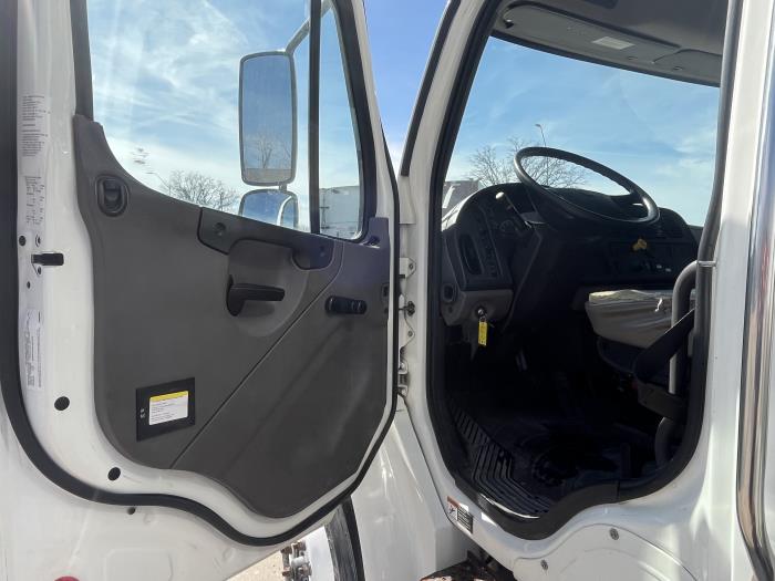 2020 Freightliner Business Class M2 106-12