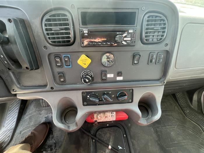 2020 Freightliner Business Class M2 106-14