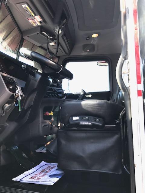 2023 Peterbilt 389-26