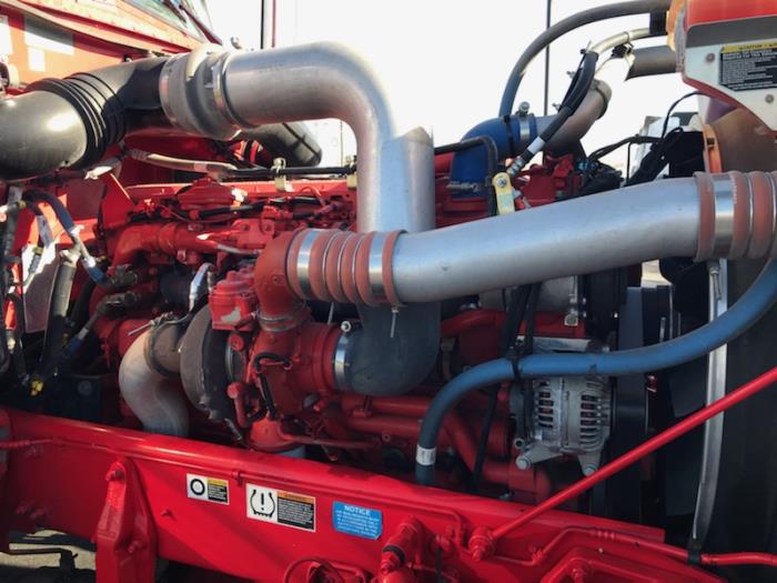2023 Peterbilt 389-33