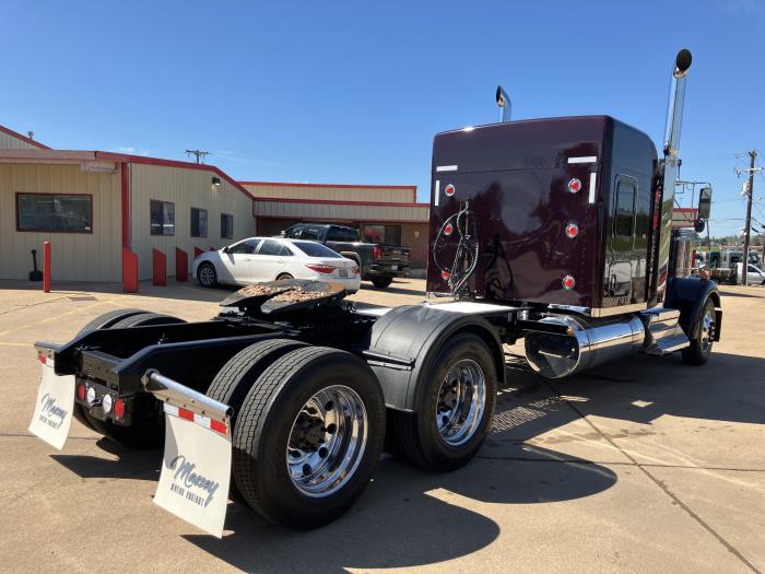 2023 Kenworth W900L-5
