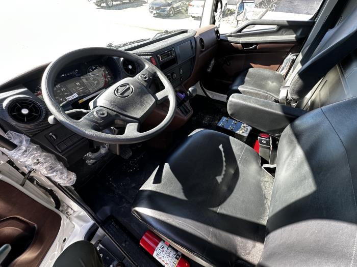 2025 Hino L6-14
