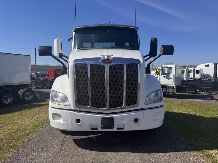 2020 Peterbilt 579-2