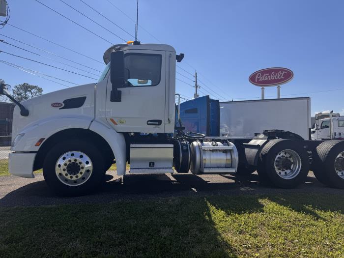 2020 Peterbilt 579-4