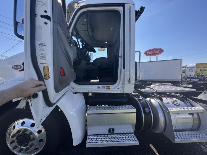 2020 Peterbilt 579-10