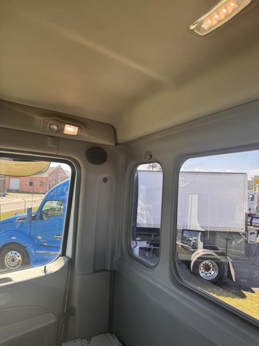 2020 Peterbilt 579-13