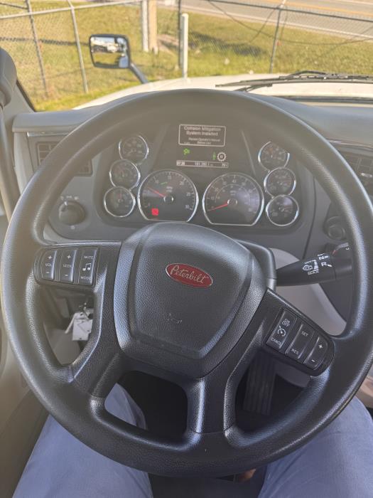 2020 Peterbilt 579-21