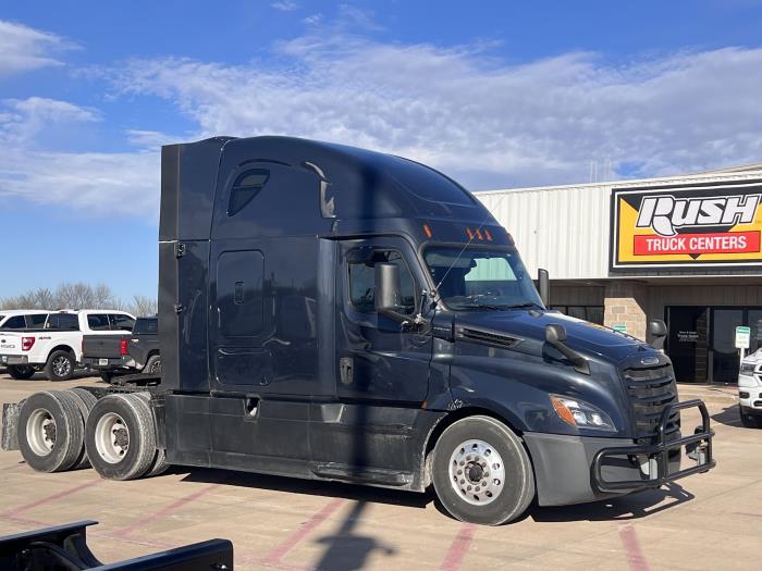 2019 Freightliner Cascadia-1