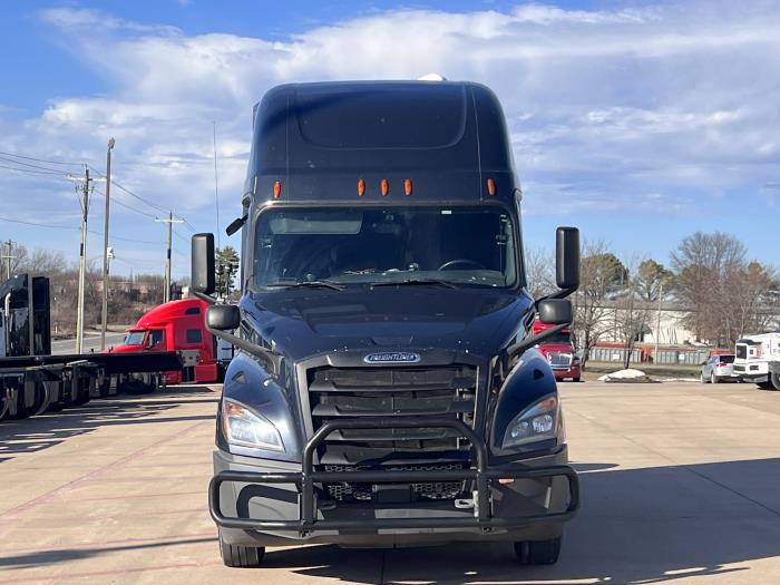 2019 Freightliner Cascadia-2