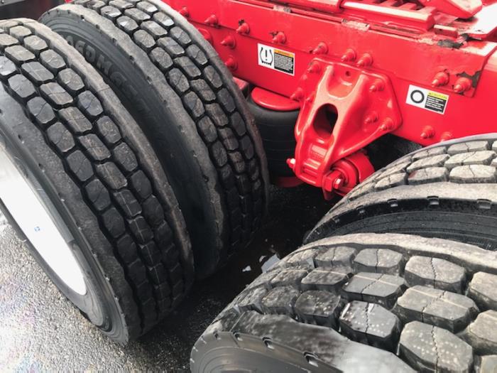 2023 Peterbilt 389-38