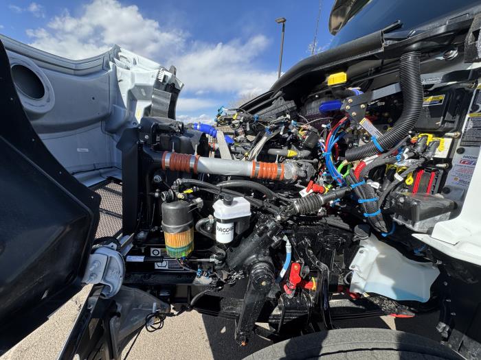 2026 Peterbilt 548-15