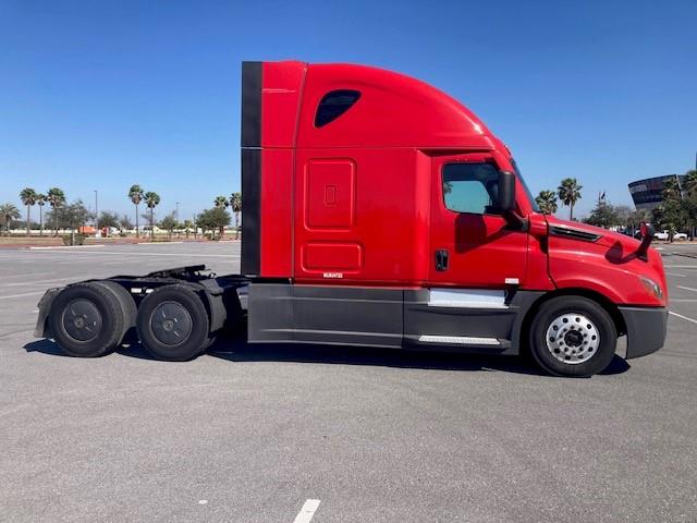 2021 Freightliner Cascadia-4