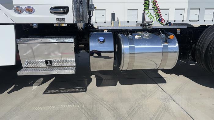 2026 Peterbilt 567-11