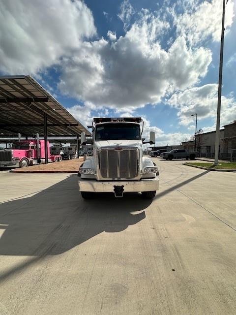 2025 Peterbilt 567-8